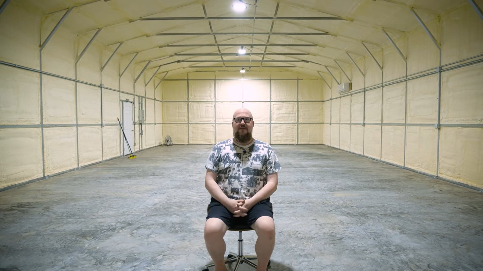 YouTuber Constructs Dedicated Warehouse To Preserve PC Gaming’s Coolest Oddities