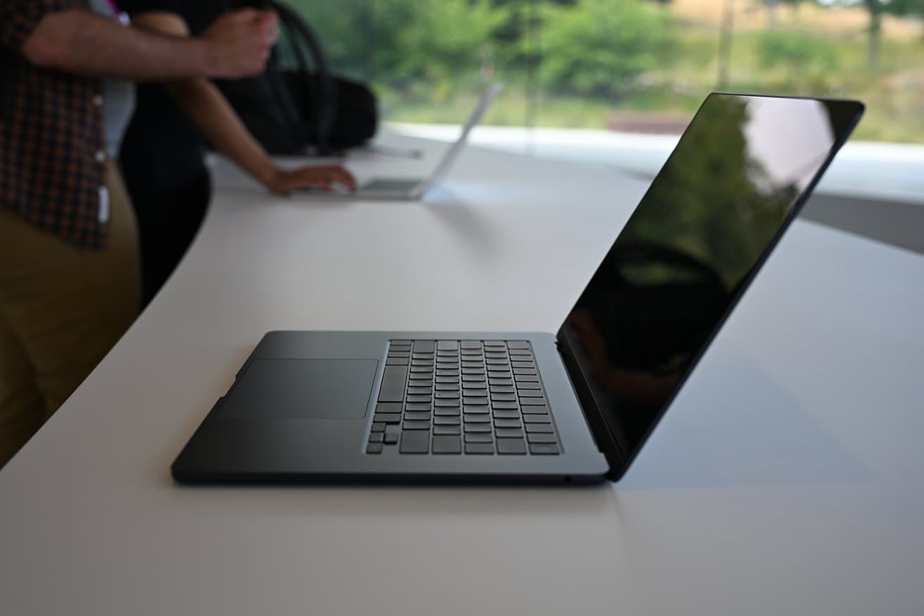 M3 MacBook Air update due in March, M3 Mac Pro in late 2024